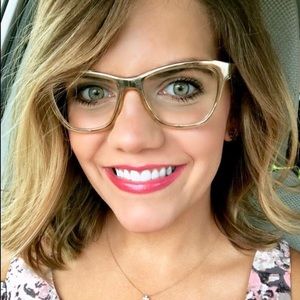 Meet your Posher, Ariel